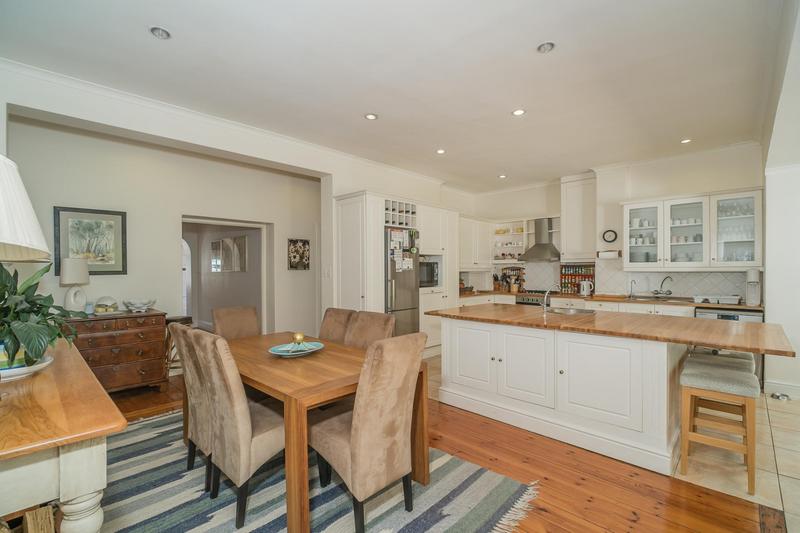 5 Bedroom Property for Sale in Kenilworth Upper Western Cape